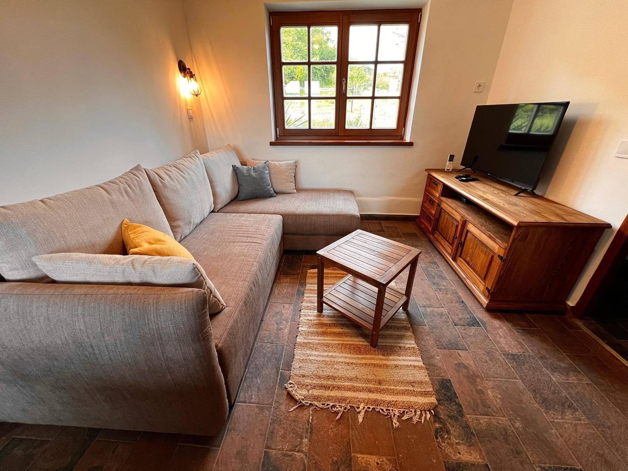 Bed and Breakfast Pilisi Lovas Major, Dorog Esterno foto