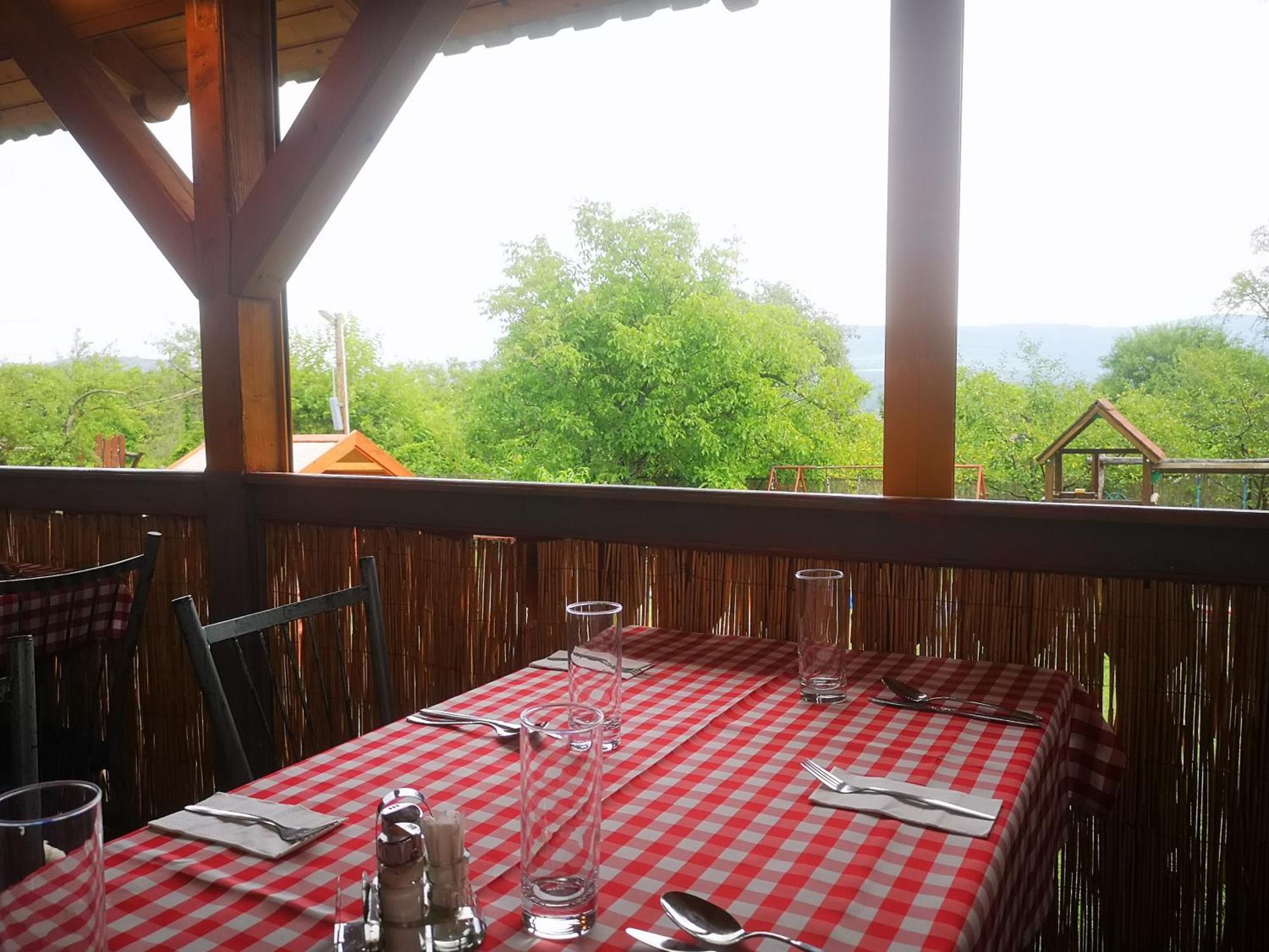 Bed and Breakfast Pilisi Lovas Major, Dorog Esterno foto